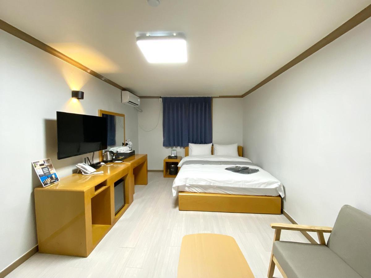 Suanbo Hot Spring Healing Hotel تشونغجو المظهر الخارجي الصورة