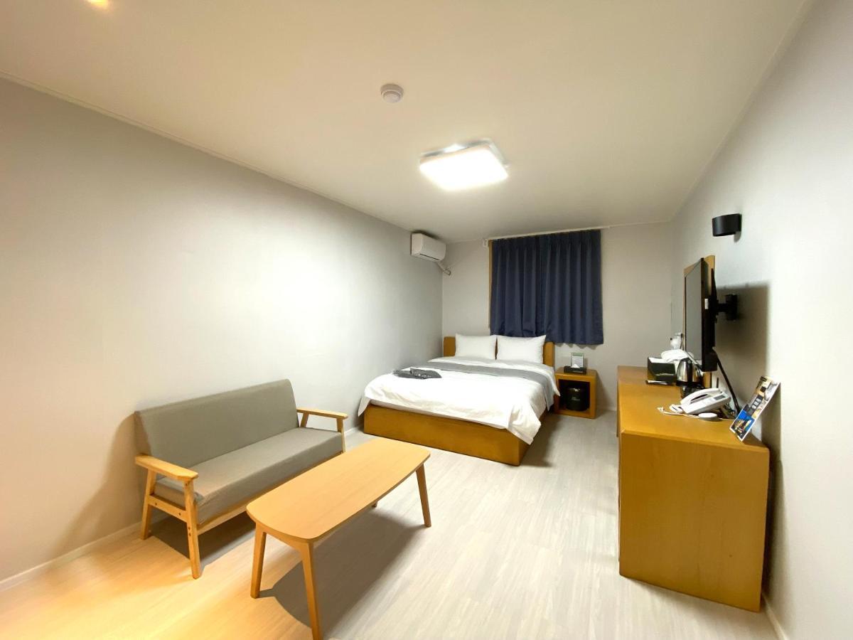 Suanbo Hot Spring Healing Hotel تشونغجو المظهر الخارجي الصورة