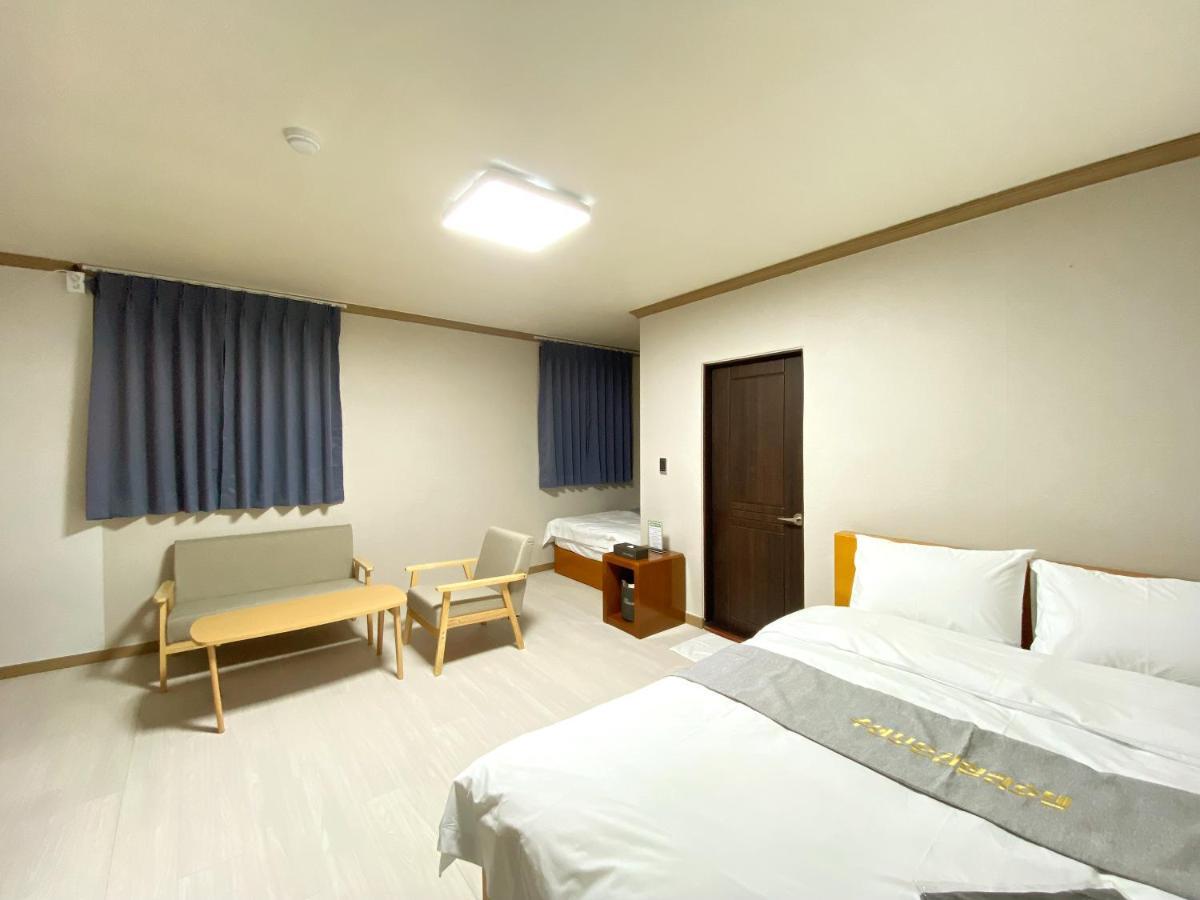 Suanbo Hot Spring Healing Hotel تشونغجو المظهر الخارجي الصورة