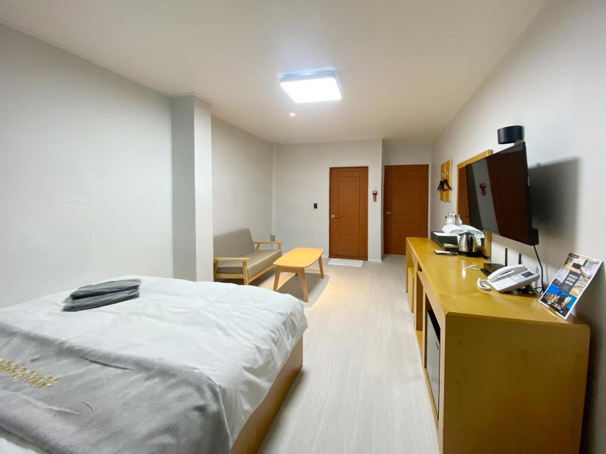 Suanbo Hot Spring Healing Hotel تشونغجو المظهر الخارجي الصورة