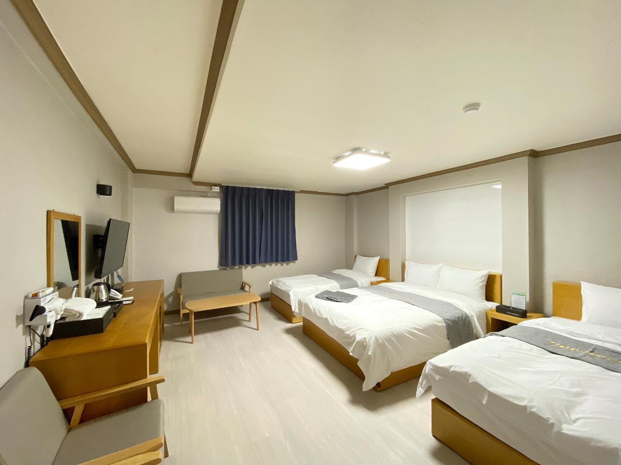 Suanbo Hot Spring Healing Hotel تشونغجو المظهر الخارجي الصورة